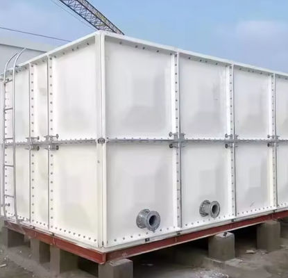 Superficie lisa Panel de FRP de litro enorme Tanque de almacenamiento de agua de galón gigante Recogida de agua de lluvia