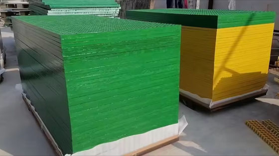 Tamaño personalizado Color espesor Rejas de FRP, Rejas de malla moldeada de fibra de vidrio de pultrusión