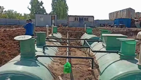 Cisternas de almacenamiento de FRP de plástico reforzado con fibra Tratamiento de aguas residuales Forma cilíndrica