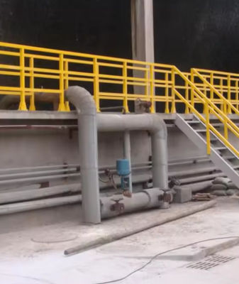 Sistema de barandillas de fibra de vidrio resistente a la intemperie para escalones exteriores