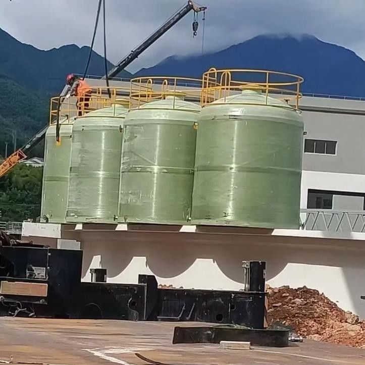 1800x6050 FRP Tanque de almacenamiento con válvula de drenaje, tanque químico FRP resistente a la corrosión